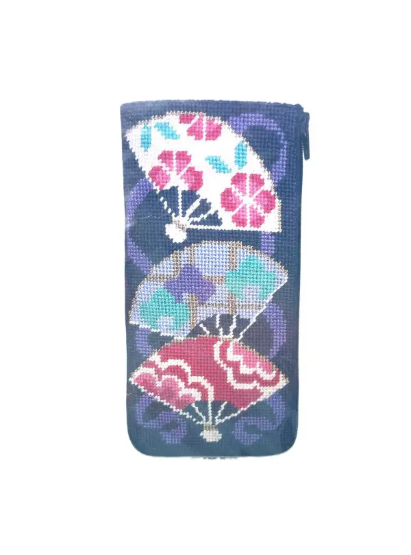 Fans Eyeglass Case-Stitch & Zip-