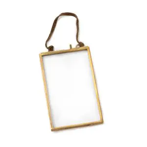 Vertical Brass Picture Frame 3" x 5"