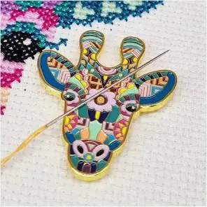 Mandala Giraffe Needle Minder-2.4″x 3.7″