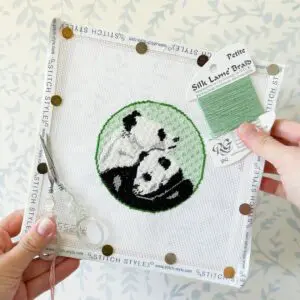 Mom and Baby Panda-4" Round-18 Mesh
