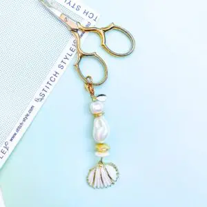 MOLLYBEADS Scissor Fob- Pearl & Shell