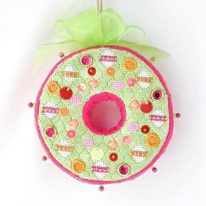Tickled Pink - Dotted Wreath-18 Mesh